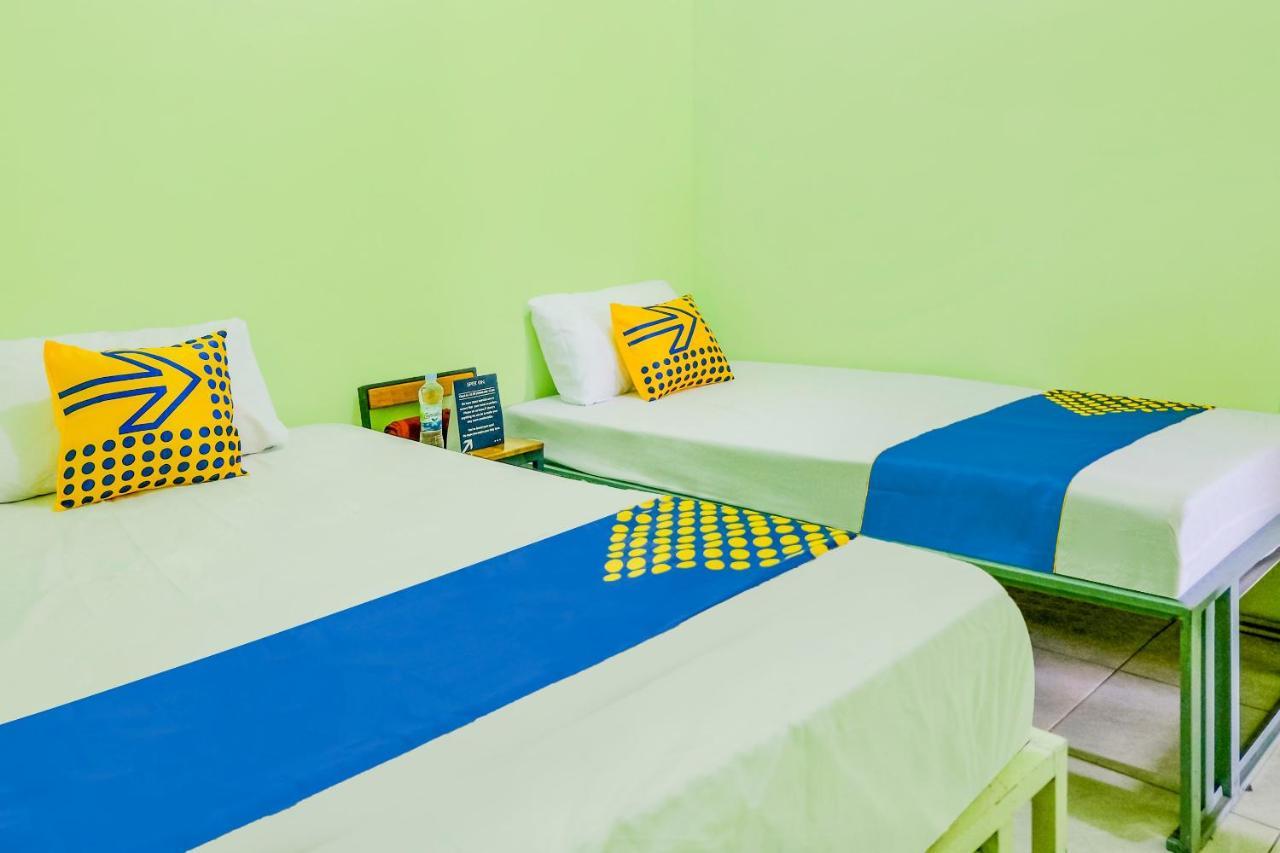 Spot On 2081 Sriwijaya Family Residence Lawang Ngoại thất bức ảnh