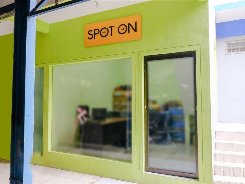Spot On 2081 Sriwijaya Family Residence Lawang Ngoại thất bức ảnh