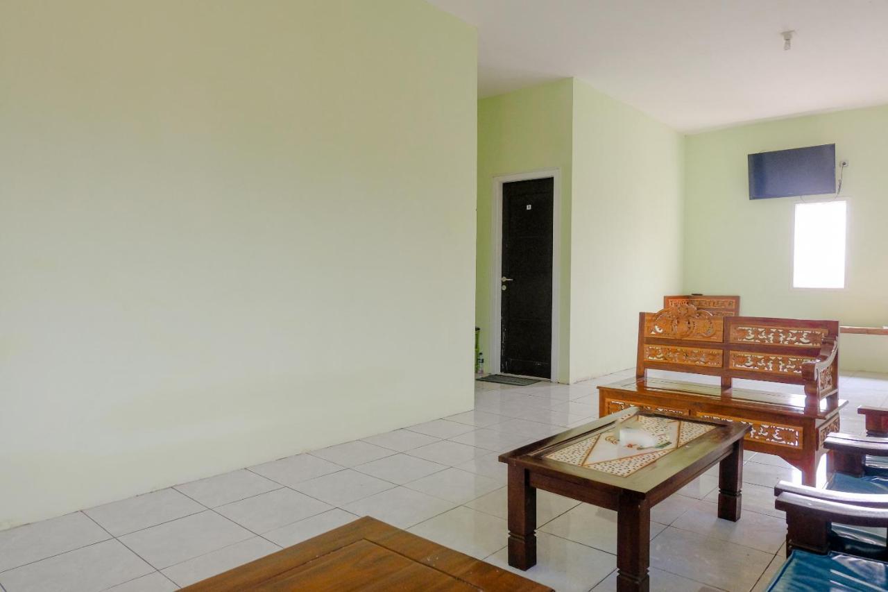 Spot On 2081 Sriwijaya Family Residence Lawang Ngoại thất bức ảnh