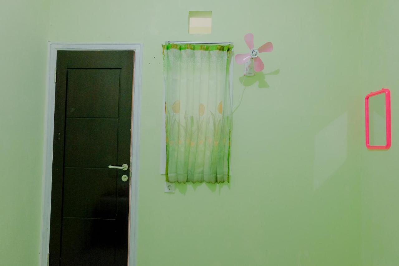 Spot On 2081 Sriwijaya Family Residence Lawang Ngoại thất bức ảnh